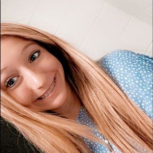 Meet your Posher, Addison